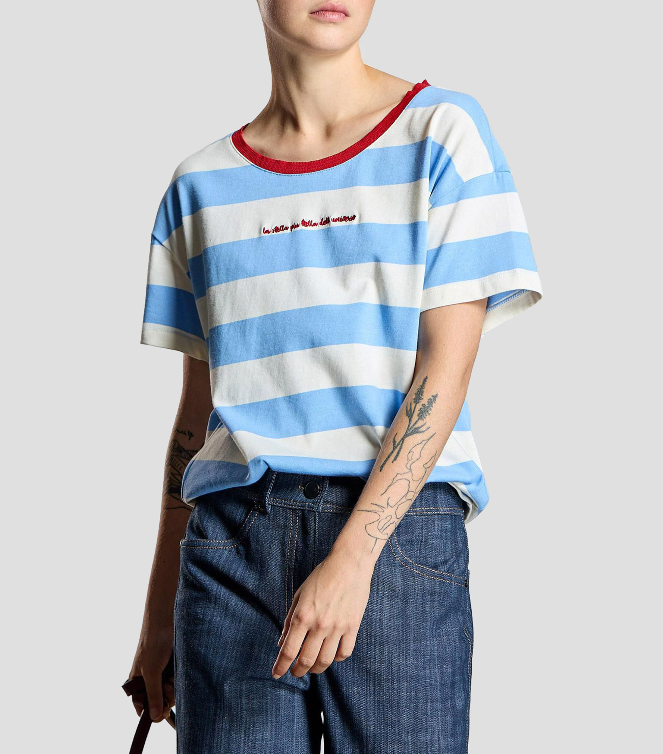 Playera cuello redondo manga corta con rayas Mujer